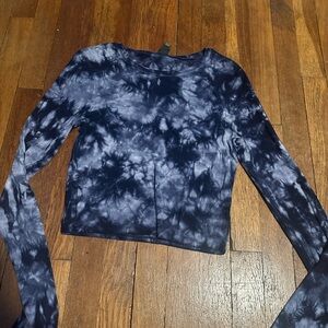 Long sleeve cropped tie dye shirt